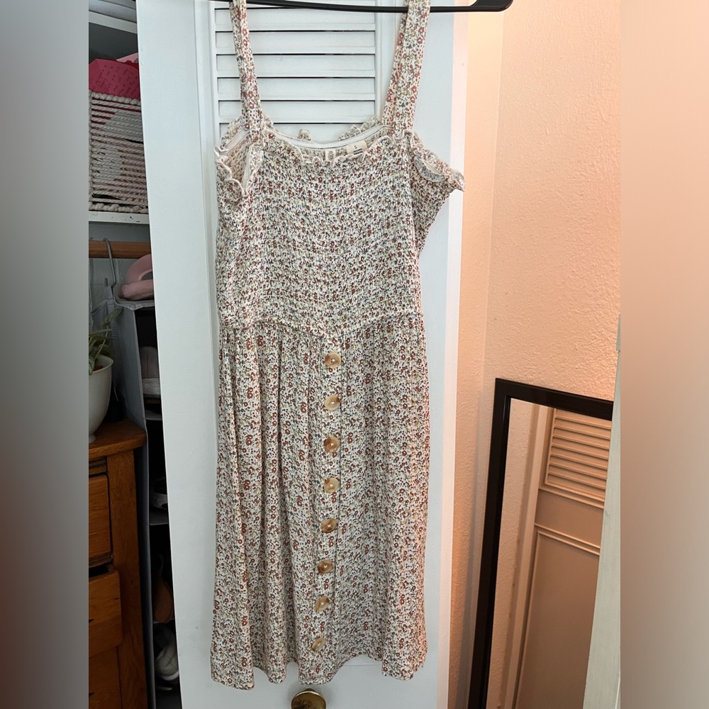 Women’s flowered Tilly’s dress, new with tags